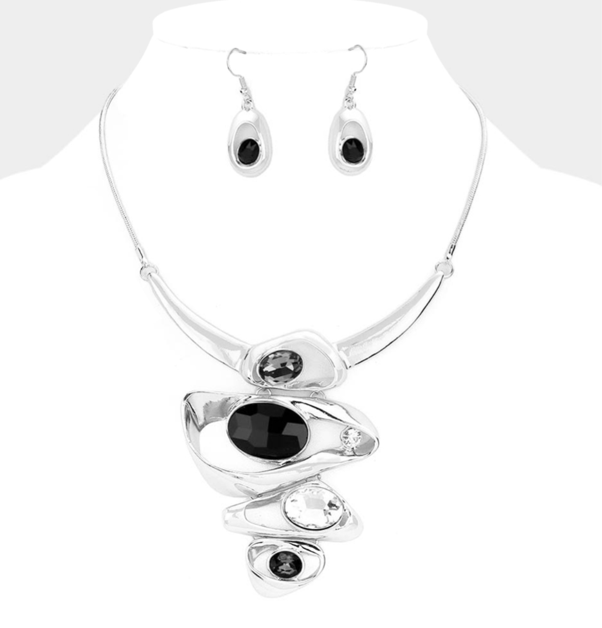 Crystal Oval Metal Necklace
