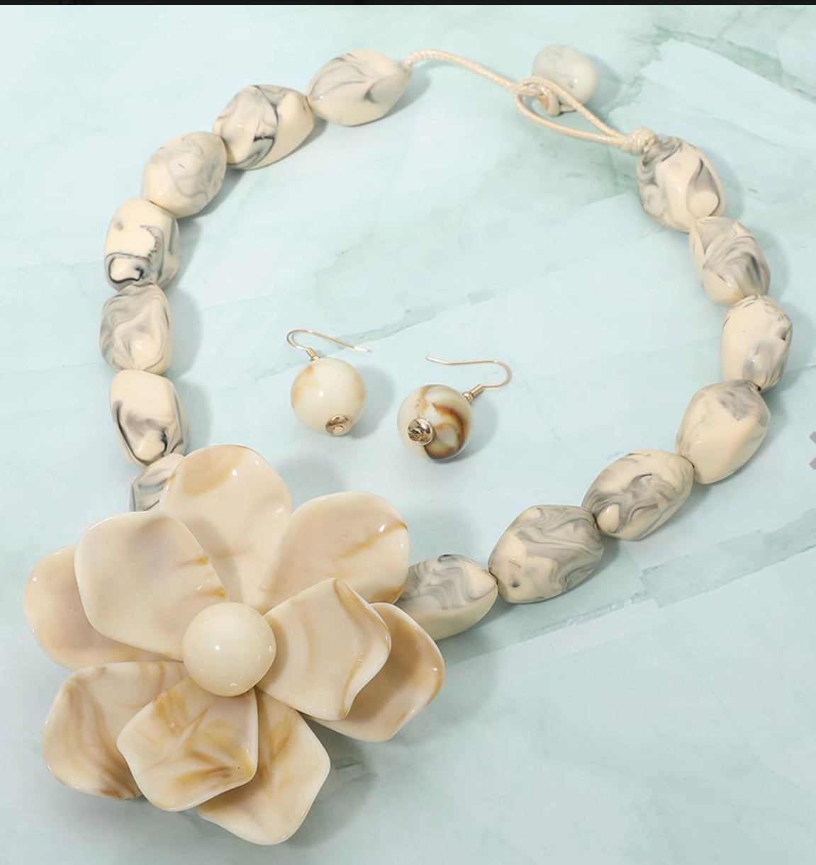 Ivory Bold Oversized Flower Marbled Resin Pebble Beaded Statement Necklace