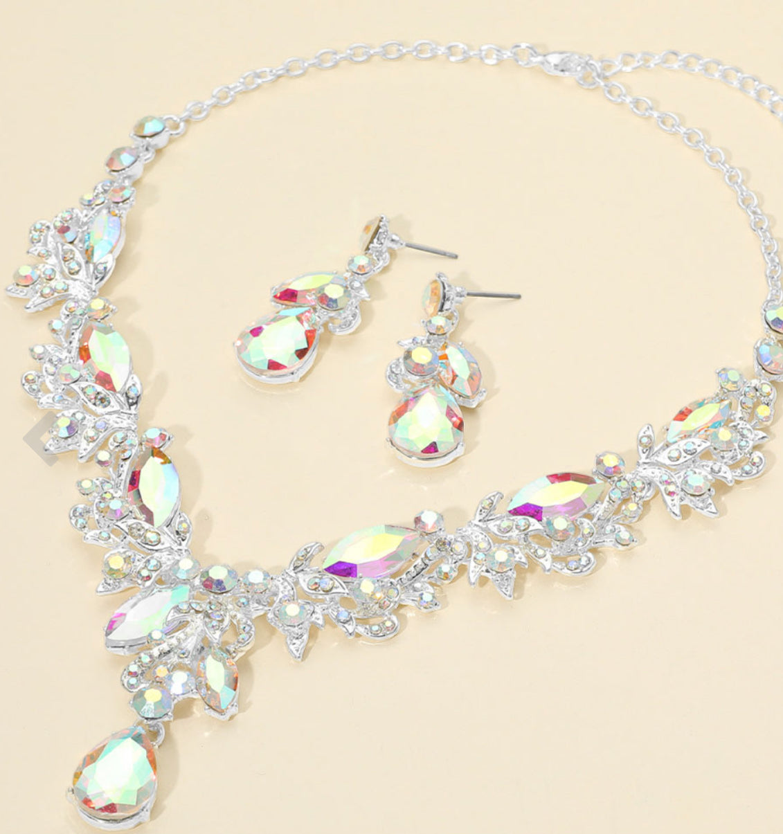 Teardrop Stone Cluster Pendant Marquise Rhinestone Embellished Necklace