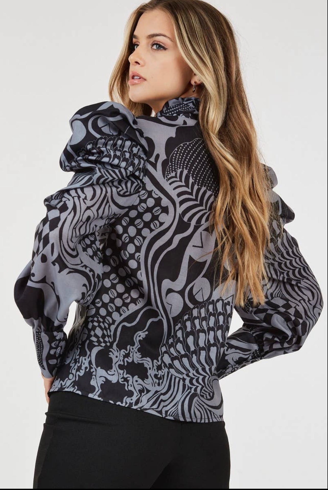 Can’t Be Simple Bubble Sleeve Top