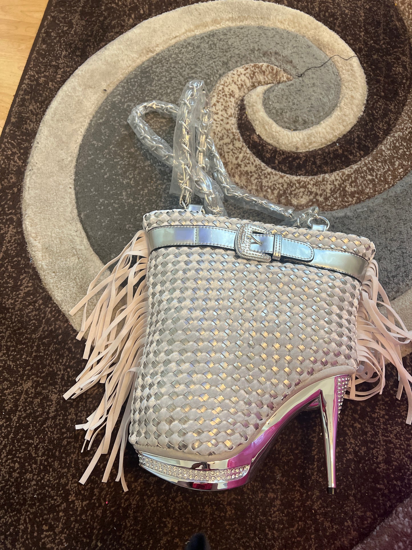 Zippered Big Heel Statement Handbag