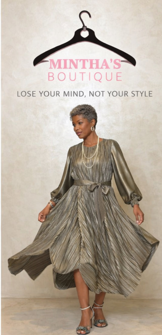 Metallic Pleats Metallic pleated dress with belt